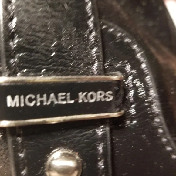 Michael Kors black patent leather dome satchel handbag - Picture 4 of 4